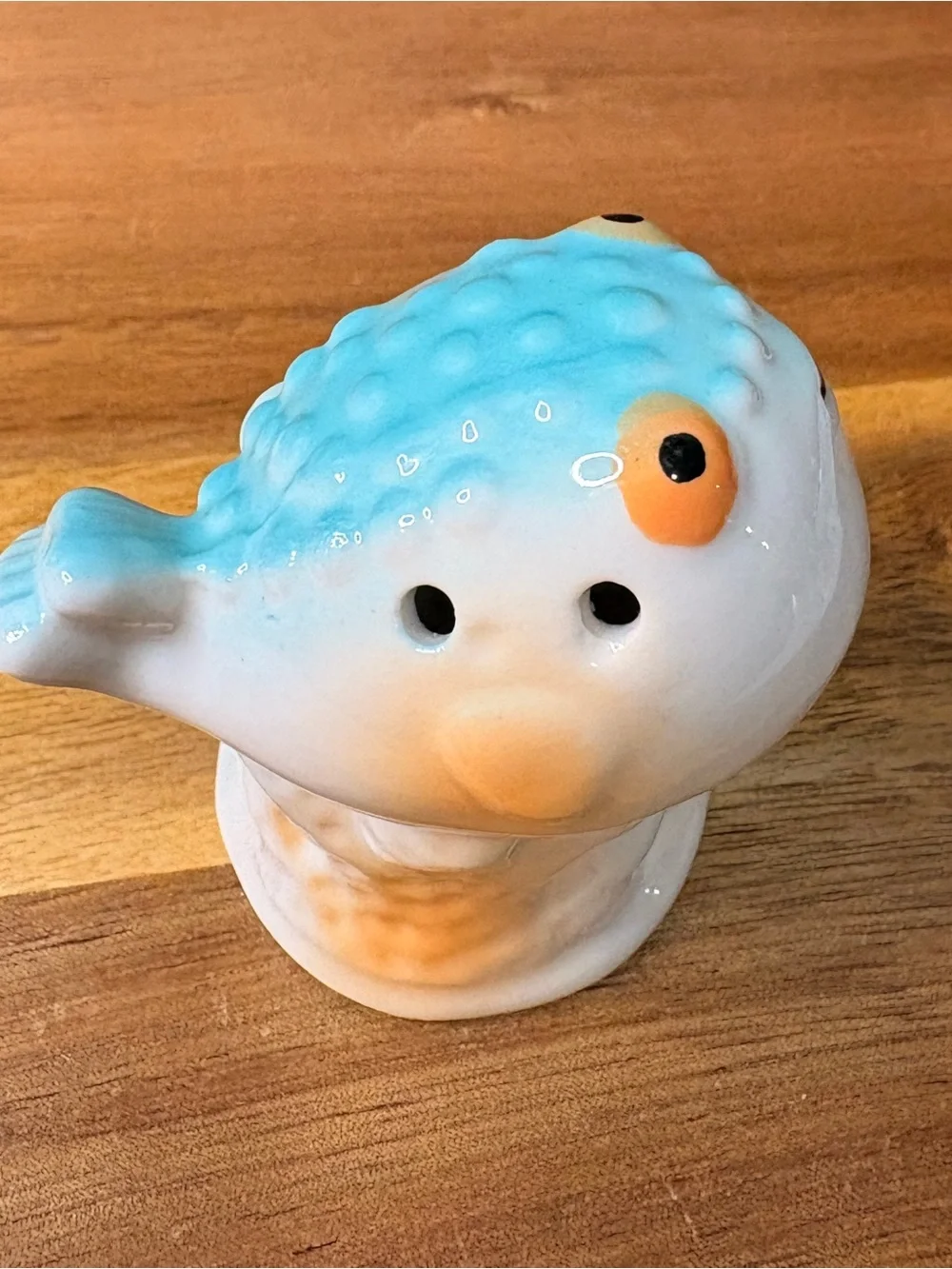 Cracker Barrel Turquoise and White Puffer Fish & SeaTurtle Salt & Pepper Shakers